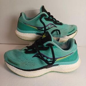 Saucony Triumph 19 Women's Size 8 Mint Green Lace Up Running Walk Shoes Sneakers